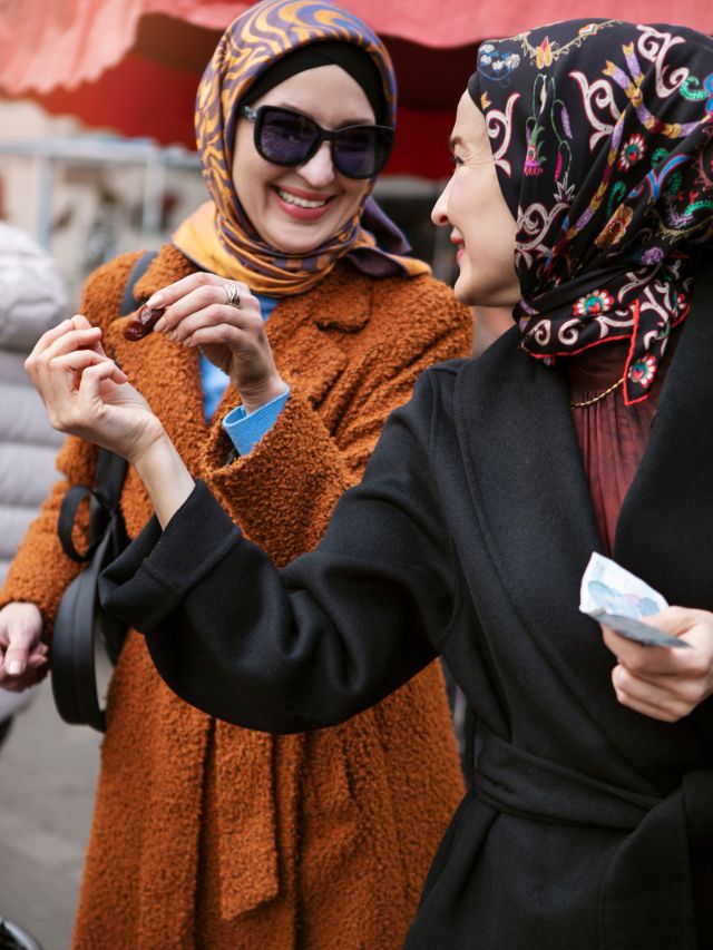 Must-Buy Souvenirs from Saudi Arabia